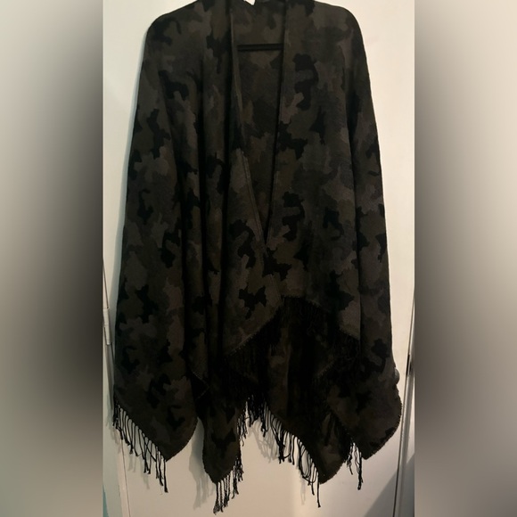 Don’t Ask Why Womens Camo Wrap Fringe Made in‎ Italy  Acrylic OSFM Earth tones - Picture 1 of 6